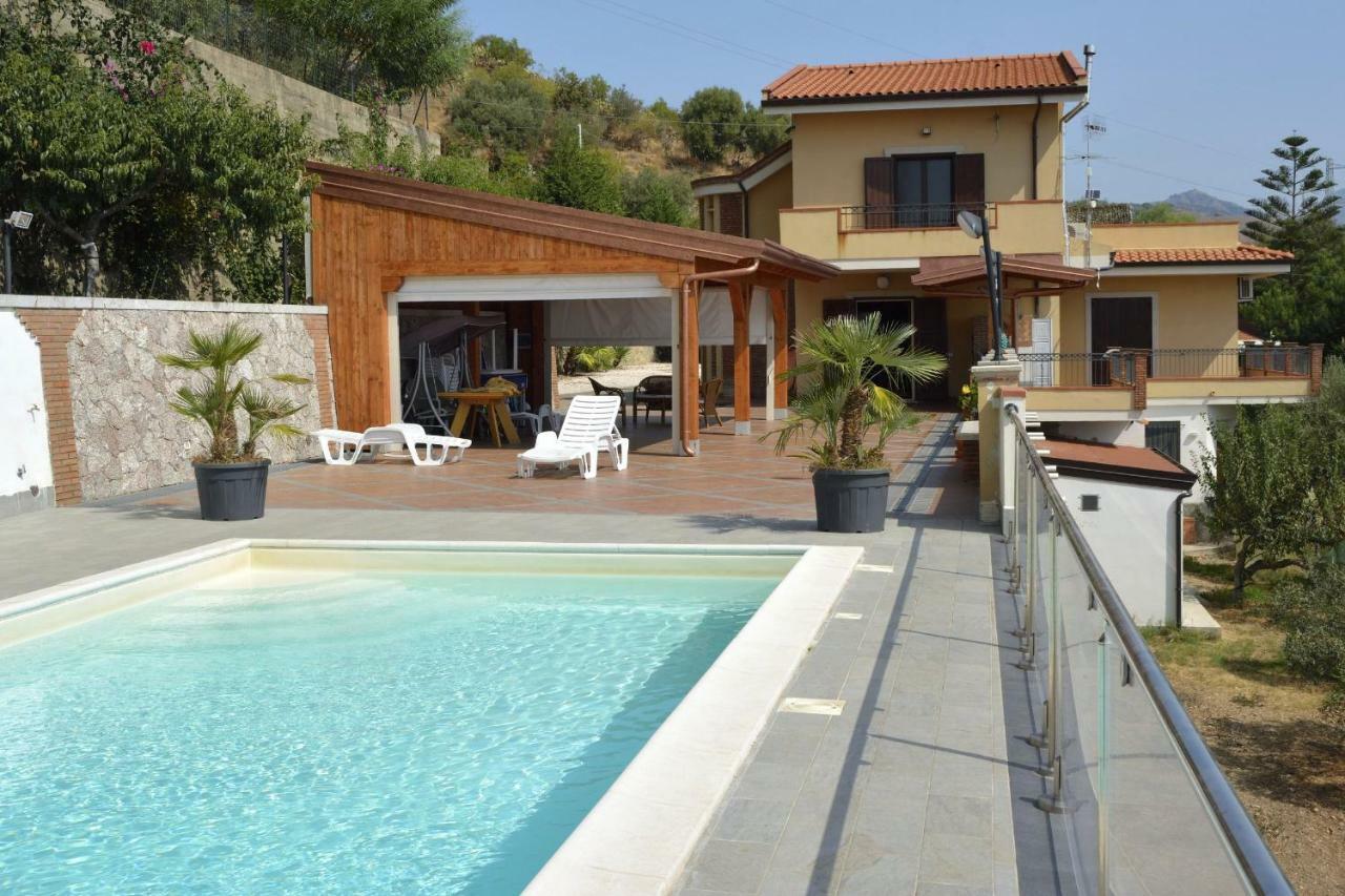 Villa Gemma Di Mare Santa Teresa Di Riva Εξωτερικό φωτογραφία