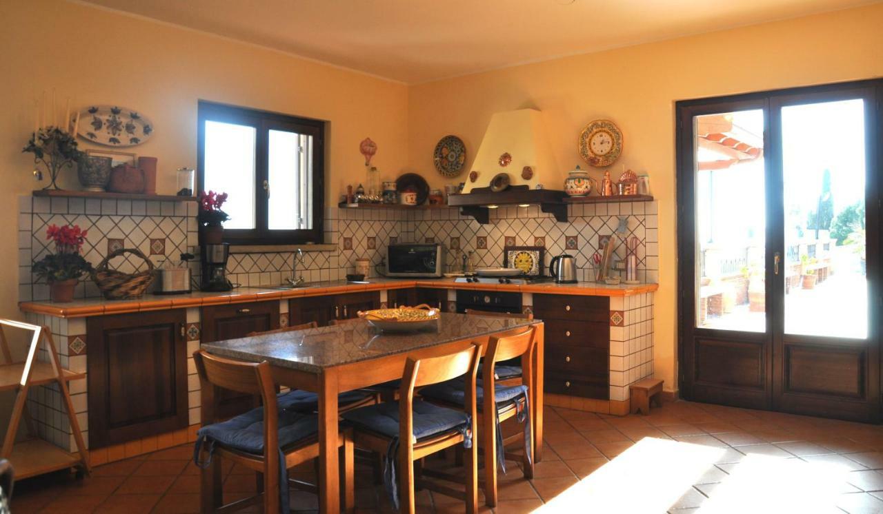 Villa Gemma Di Mare Santa Teresa Di Riva Εξωτερικό φωτογραφία