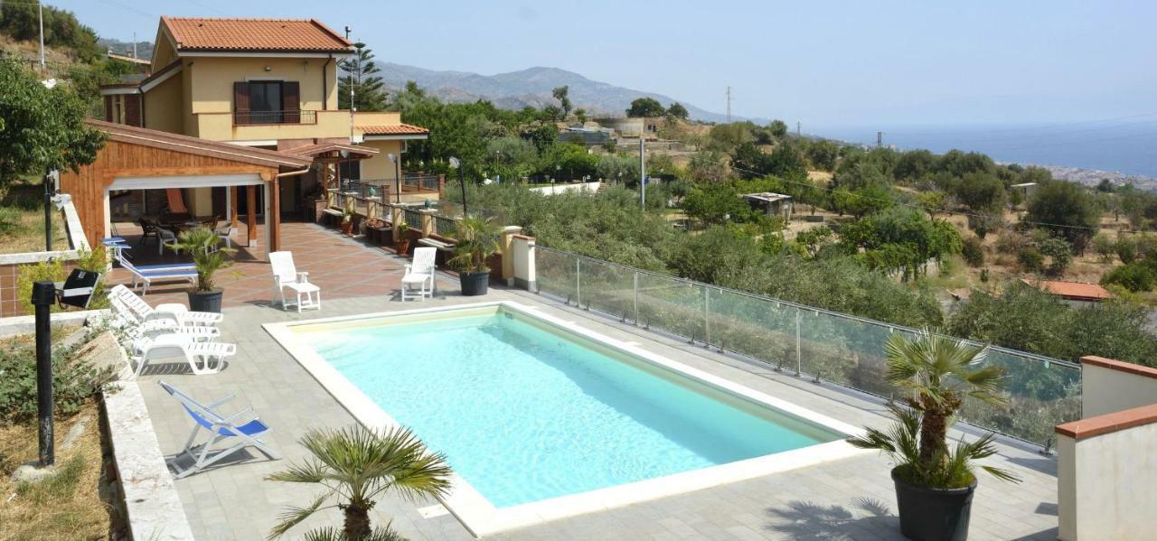 Villa Gemma Di Mare Santa Teresa Di Riva Εξωτερικό φωτογραφία